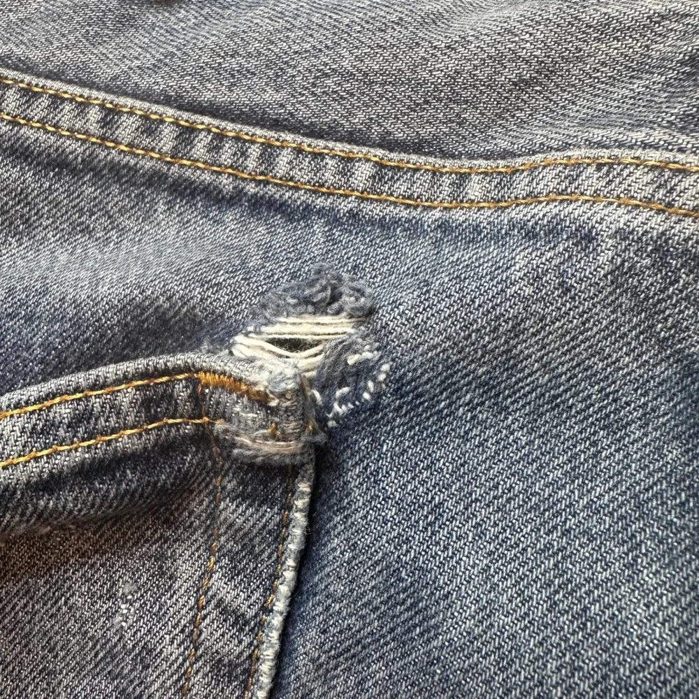 Vintage Levi's 550 Jeans Men 38x32 Blue Relaxed Fit Denim Faded Tapered Leg